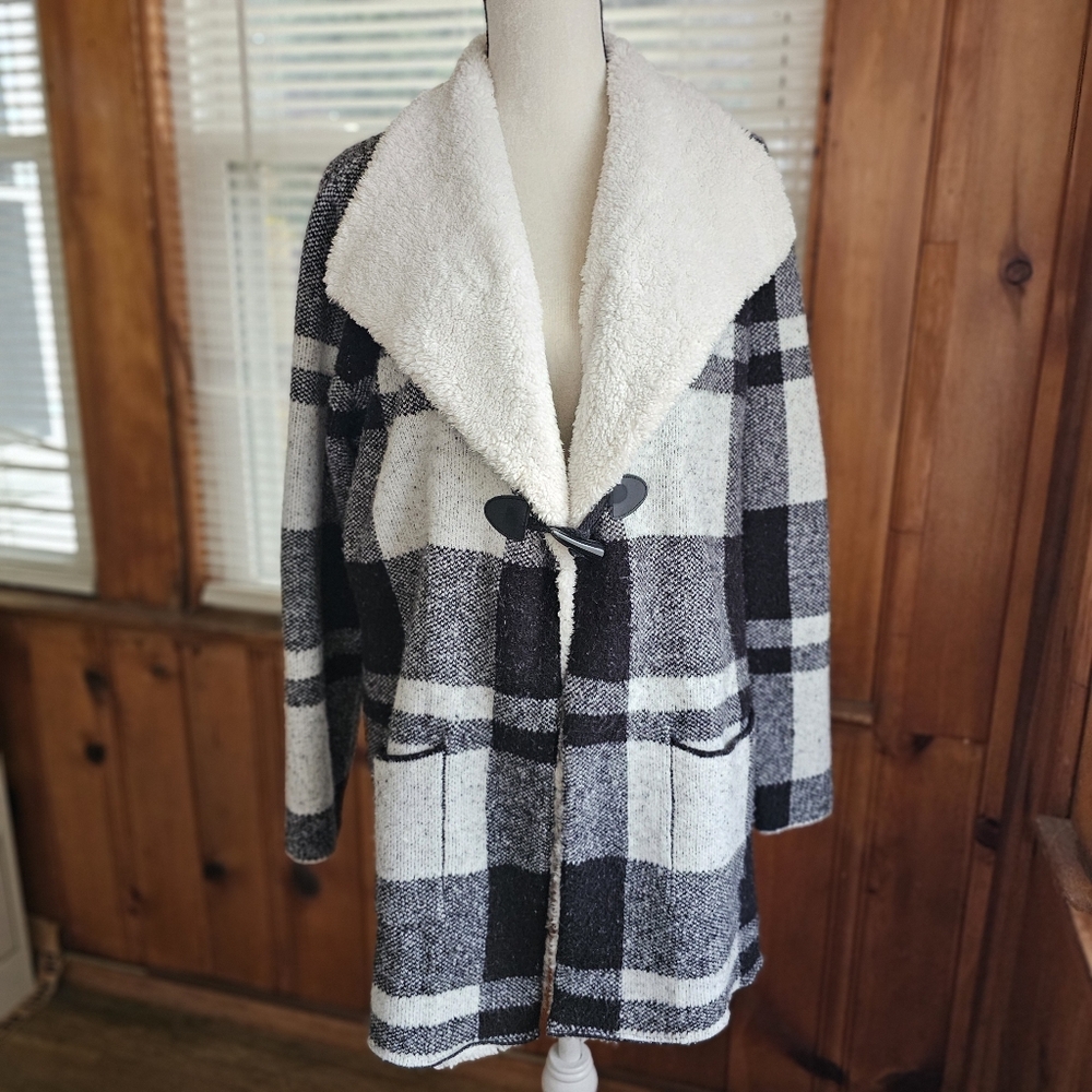 C&A Canda longline sherpa cardigan sweater overcoat black white plaid medium